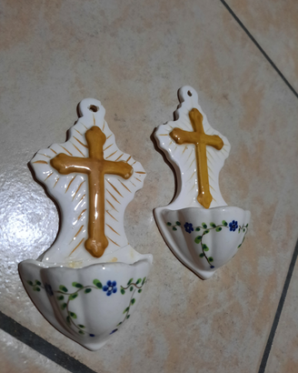 Acquasantiere in ceramica