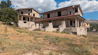 Villa casa singola Abruzzo Avezzano terreno