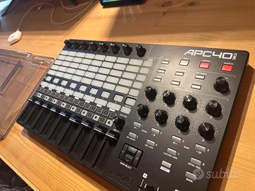 Akai APC40 MK2 Midi controller + Decksaver nuovo!