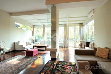 PORZIONE DI BIFAMILIARE A PESCHIERA BORROMEO