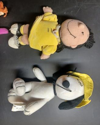 pupazzi  flintstones peanuts snoopy tom jerry