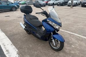 Suzuki burgman 200