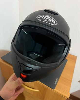 Casco omologato airoh