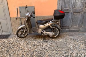 Scarabeo 100 cc.