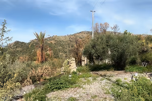 TERRENO CON RUDERI ZONA FONDACO MOTTA (MOTTA CAMAS