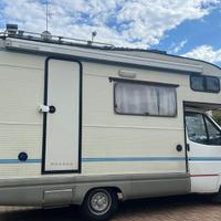 Camper mansardato