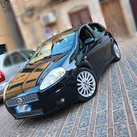 FIAT Grande Punto - 2009