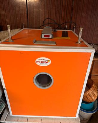 Incubatrice fiem
