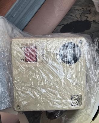 Vortice ventilatore a soffitto e comando