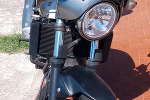 moto Suzuki SV 650 x 