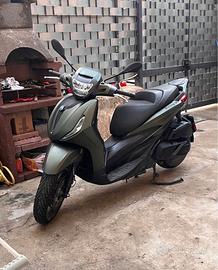 Piaggio Beverly 400 hpe