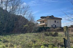 Terreno di 1200 m² a Giugliano in Campania