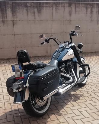 Harley Davidson Heritage Classic 114