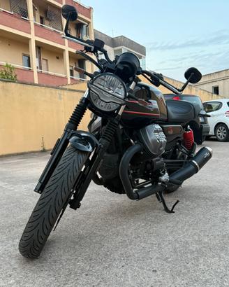 Moto Guzzi v7 850 Special Edition