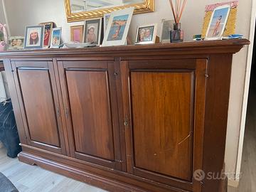 Guardaroba, vetrinetta fine 700 e mobile sala