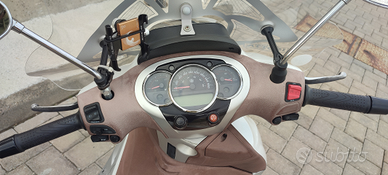 Piaggio Beverly 350 ABS/asr 8/2019