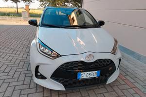 Yaris 1500 131cv allestimento sportivo full option