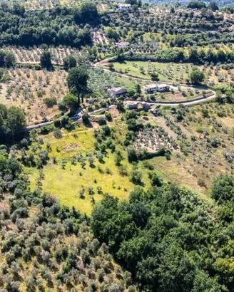 Terreno di 16710 m² a Mompeo