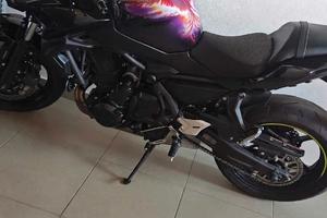 moto Kawasaki z650