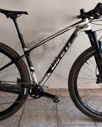 Bici MTB Giant XTC 29 Advanced - taglia S