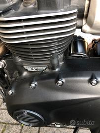 Street scrambler Triumph