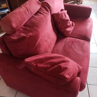 divano letto bordeaux con poggiatesta