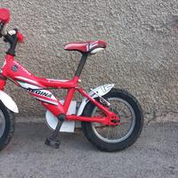 Bicicletta per bambino e supporto per imparare 