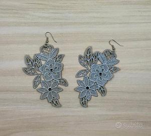 Orecchini in pizzo ricamati