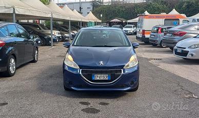 Peugeot 208 1.4 HDi 68 CV 5 porte Allure