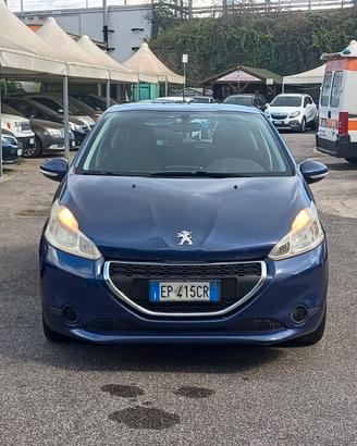 Peugeot 208 1.4 HDi 68 CV 5 porte Allure