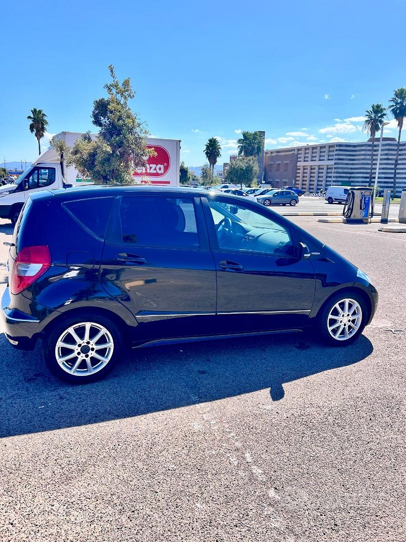 Mercedes-Benz A160