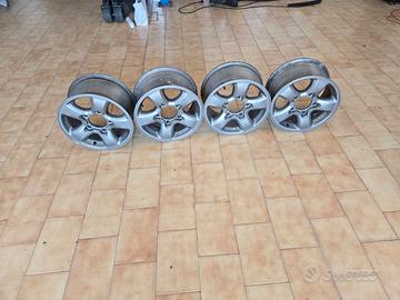 Toyota hdj100 - cerchi ruota originali 16"