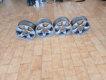 Toyota HDJ 100 - cerchi ruota originali 16"
