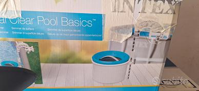 attrezzi per piscine 