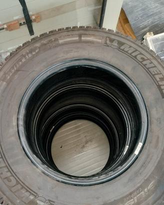 Pneumatici Michelin Agilis camping 225/75 R16