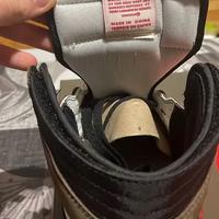 Jordan 1 x travis scott