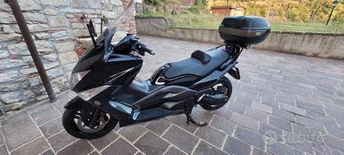 Yamaha T Max - 2009