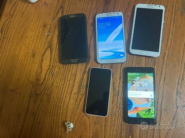lotto 3 telefoni samsung+1 Apple iphone 5