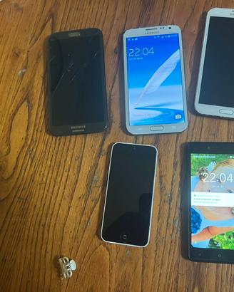 lotto 3 telefoni samsung+1 Apple iphone 5