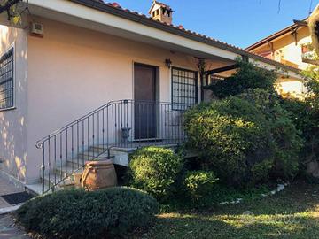 Villa di 70 m² con 2 locali a Roma