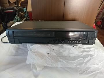 videoregistratore vhs schaub Lorenz 