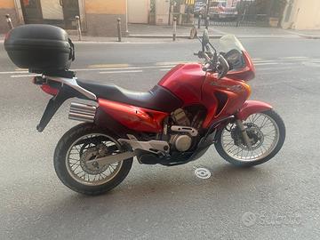 Honda Transalp 650 del 2001