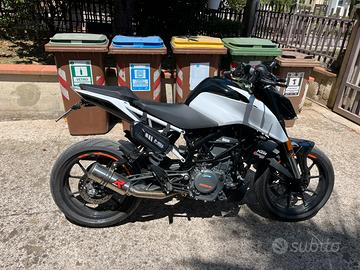 Ktm duke 390