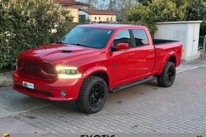 Dodge RAM 5.7 HEMI V8 Pickup