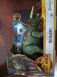 dinosauro giocattolo 