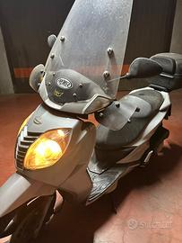 Scooter 250 anno 2005