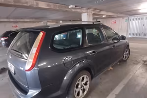 ford focus 2010