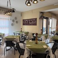 Attività pizzeria-trattoria pronta all'uso (SS)