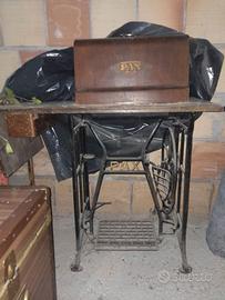 Macchina da cucire PAX