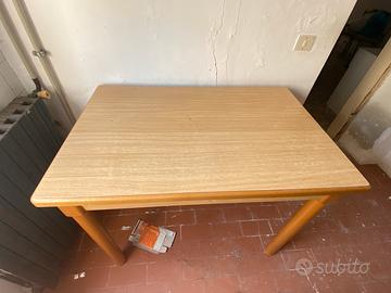 piccolo tavolo per cucina